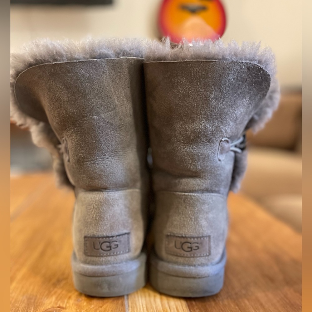 Bailey Button grey authentic uggs - Picture 7 of 7